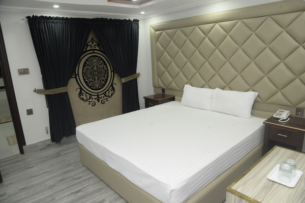 deluxe room - khan continental hotel and restaurant in mansehra