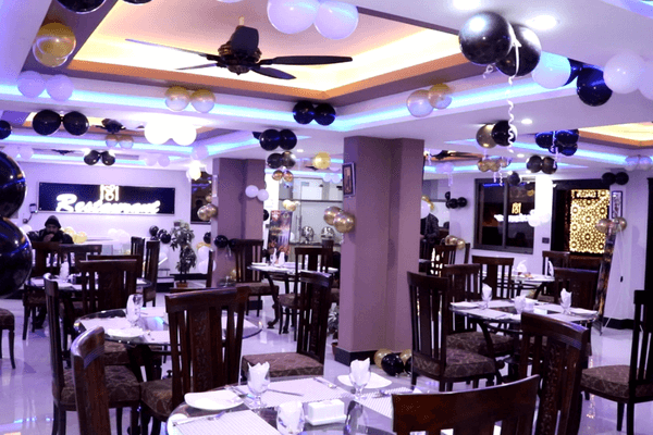 restaurant and dining area at khan continental hotel and restaurant in Mansehra
